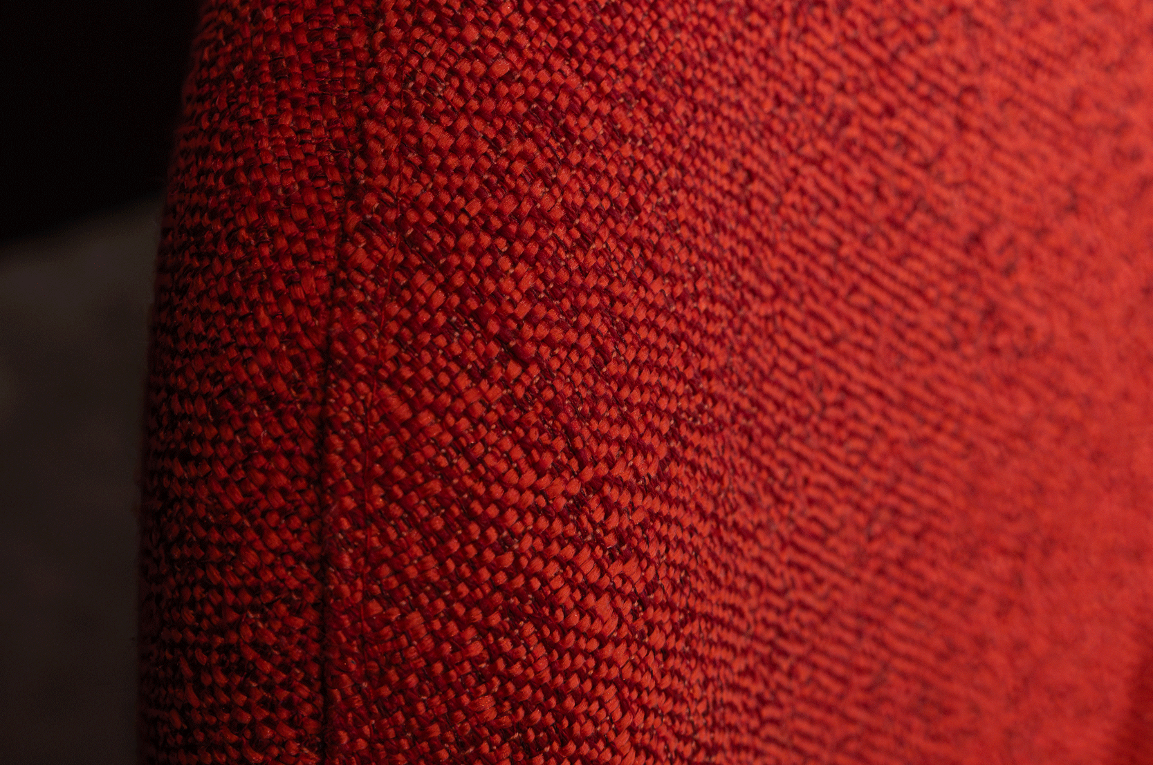01SCHRAMM_Showroom_ORIGINS_COMPLETE_Levina_Fabrice_3690_rosso_008